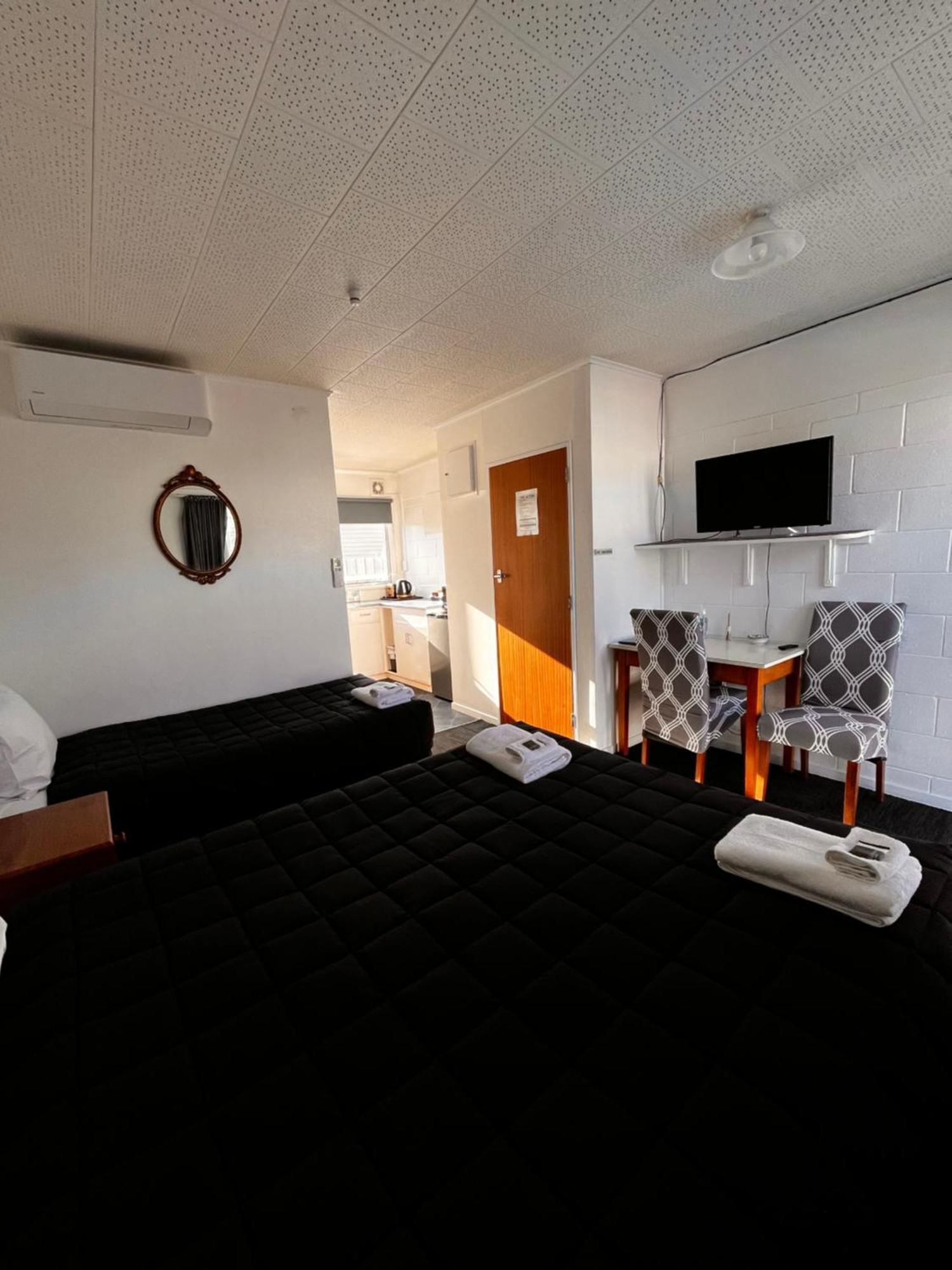 Brooklyne Motel Sanson المظهر الخارجي الصورة