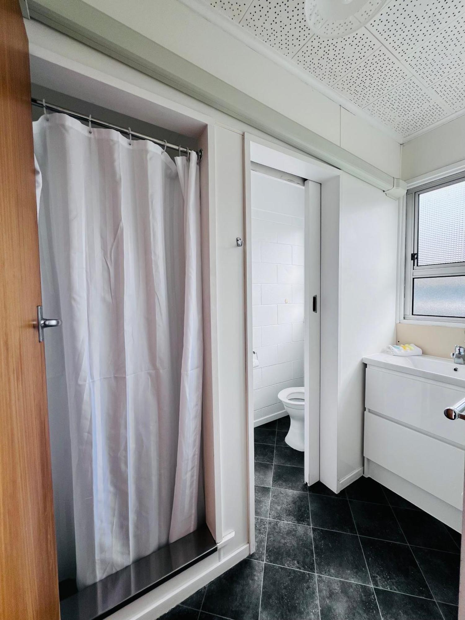 Brooklyne Motel Sanson المظهر الخارجي الصورة