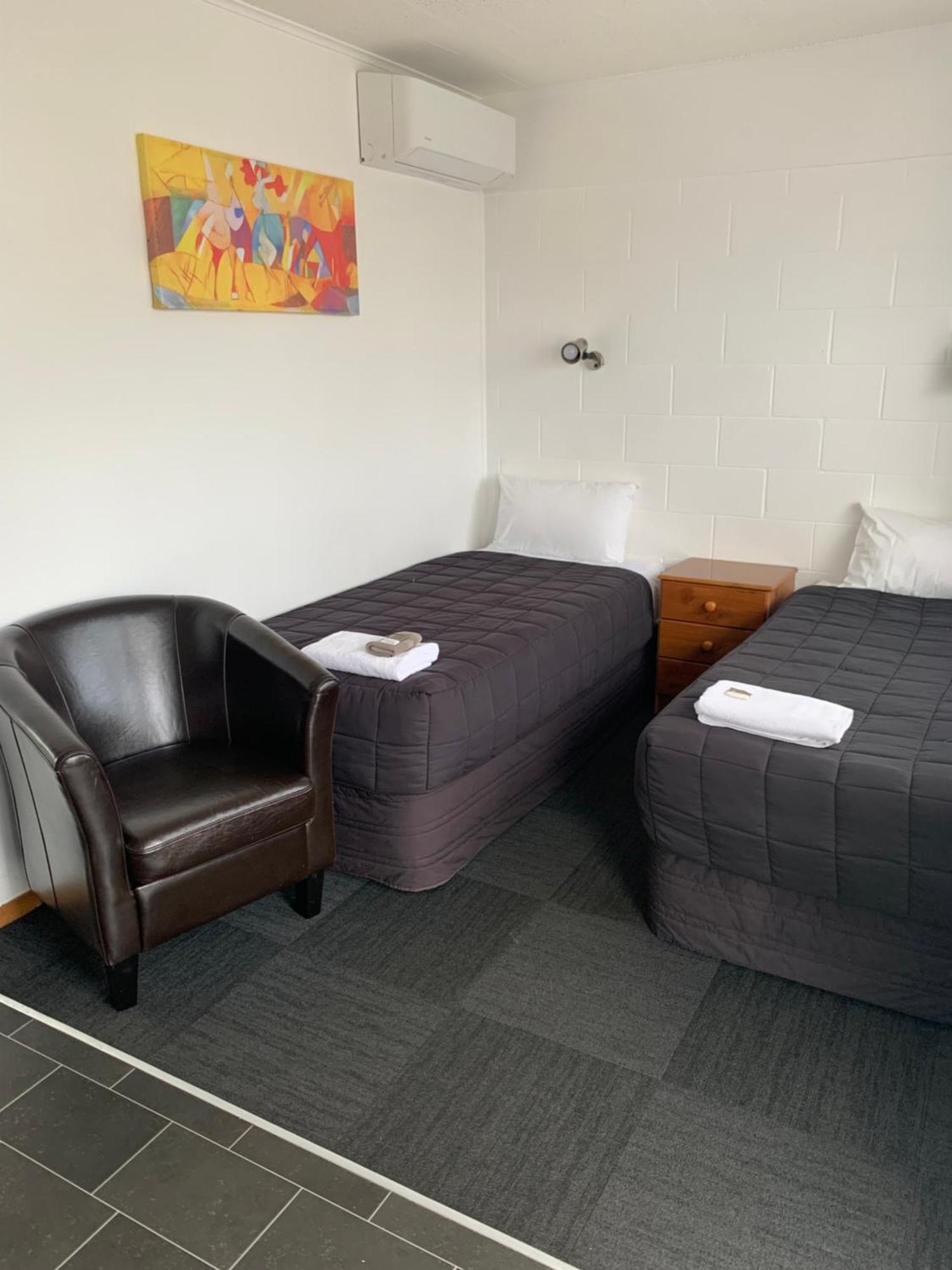 Brooklyne Motel Sanson المظهر الخارجي الصورة