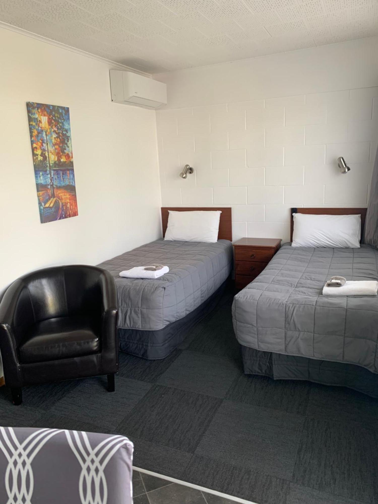 Brooklyne Motel Sanson المظهر الخارجي الصورة