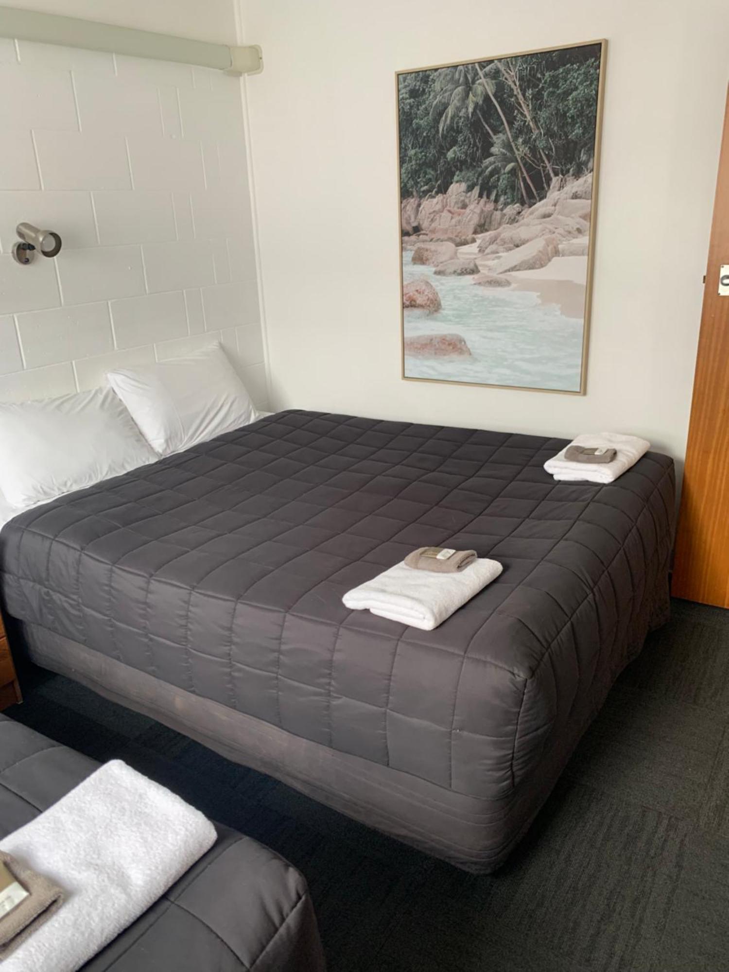 Brooklyne Motel Sanson المظهر الخارجي الصورة
